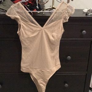 Fashion nova body suit *SIZE M fits like S*